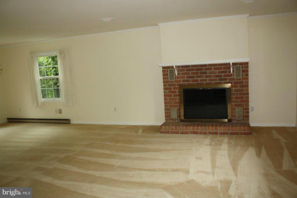 603 Windmill Road Easton, MD 21601 - Photo 11 of 12 Living Room