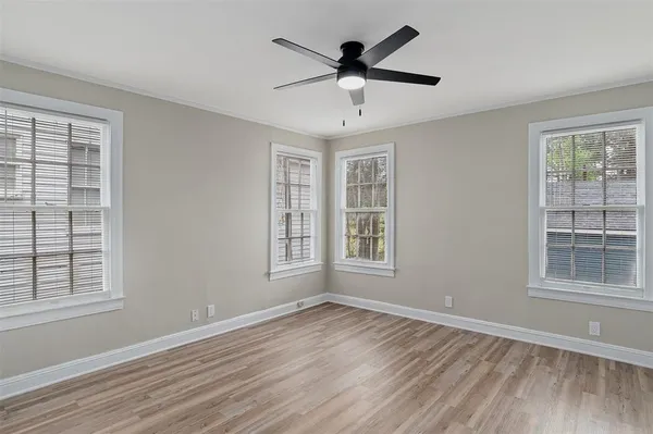 $1,200 | 653 College Street, Shreveport, LA 71104