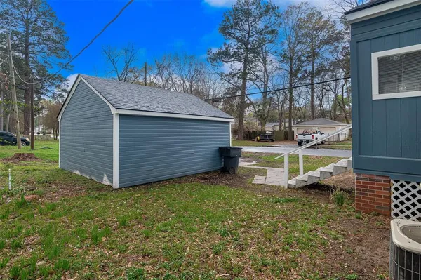 $1,200 | 653 College Street, Shreveport, LA 71104