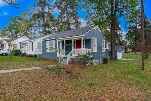 $1,200 | 653 College Street, Shreveport, LA 71104