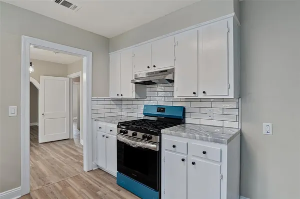 $1,200 | 653 College Street, Shreveport, LA 71104