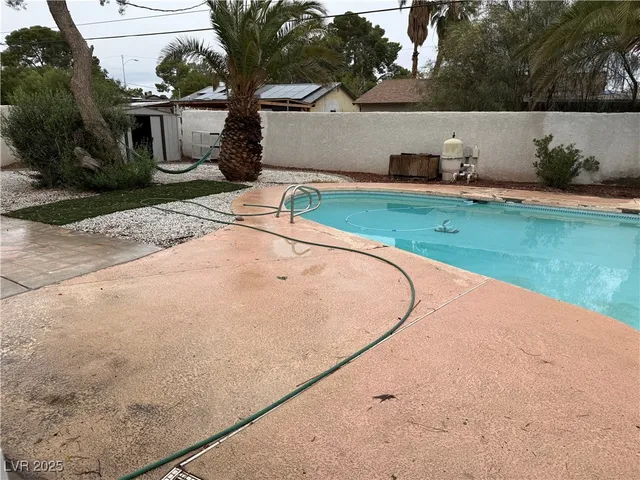 $1,800 | 5504 West Bartlett Avenue, Las Vegas, NV 89108