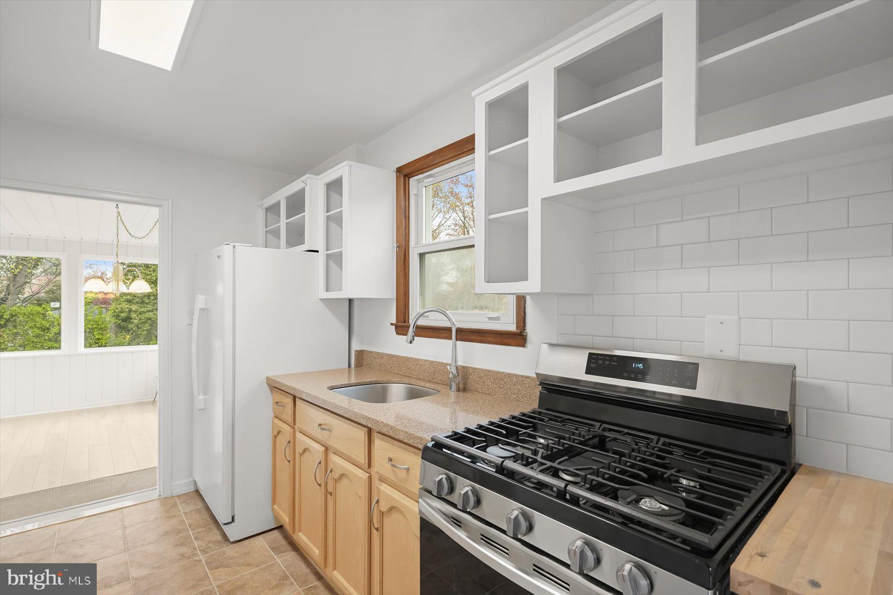 1523 Jasper Street Silver Spring, MD 20902 - Photo 12 of 41 Kitchen