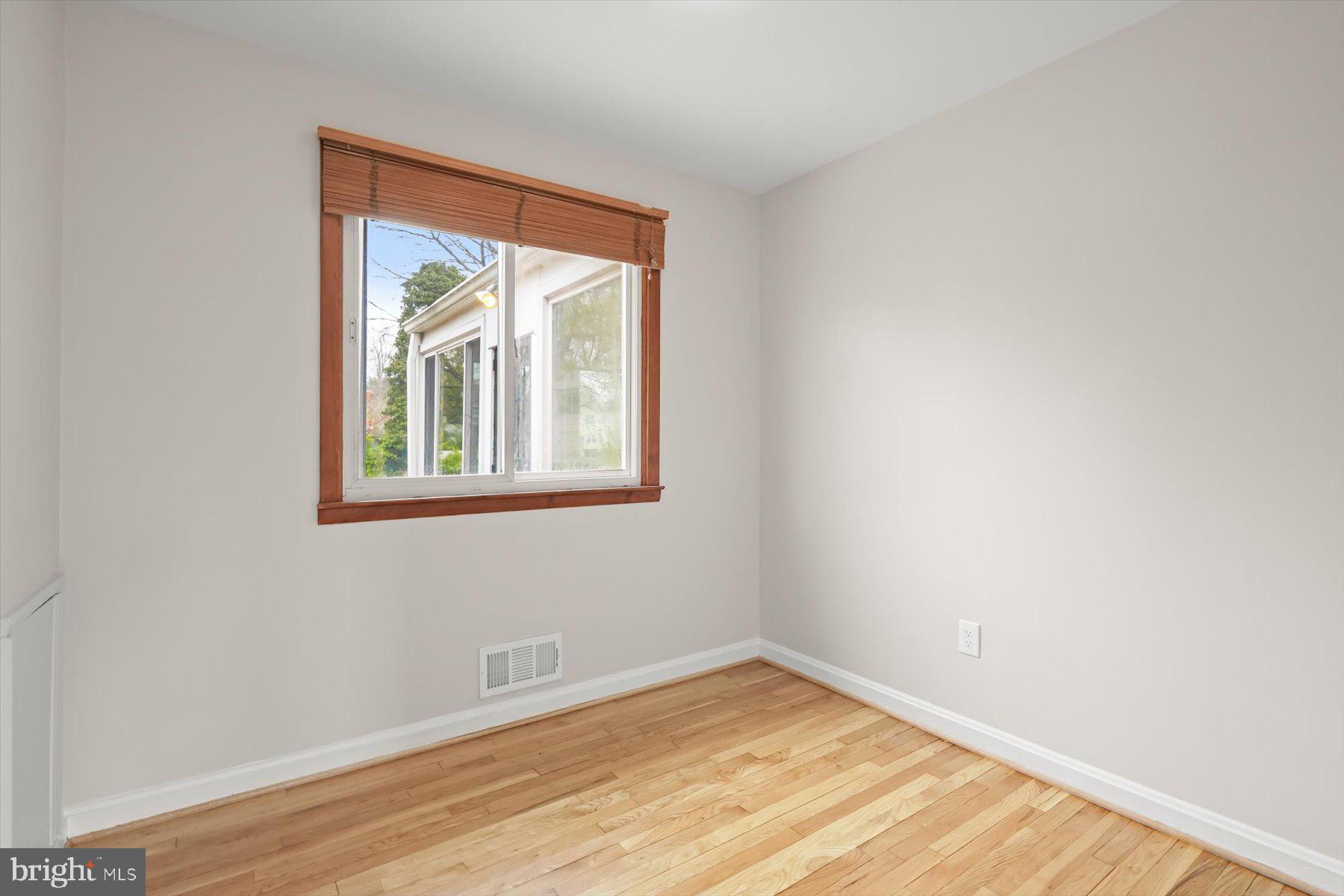 1523 Jasper Street Silver Spring, MD 20902 - Photo 24 of 41 Bedroom 3