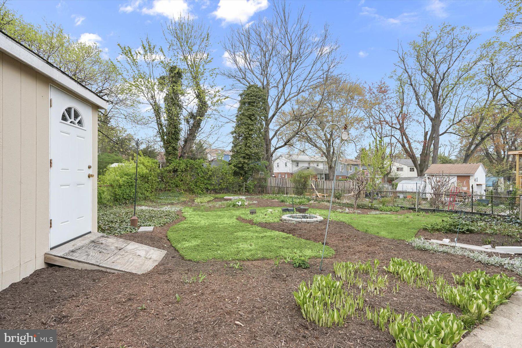 1523 Jasper Street Silver Spring, MD 20902 - Photo 39 of 41 Gardens