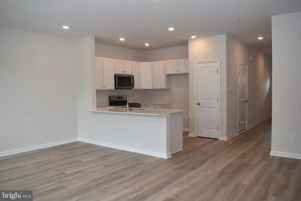 $2,750 | 80 Alexander Way, Westampton, NJ 08060