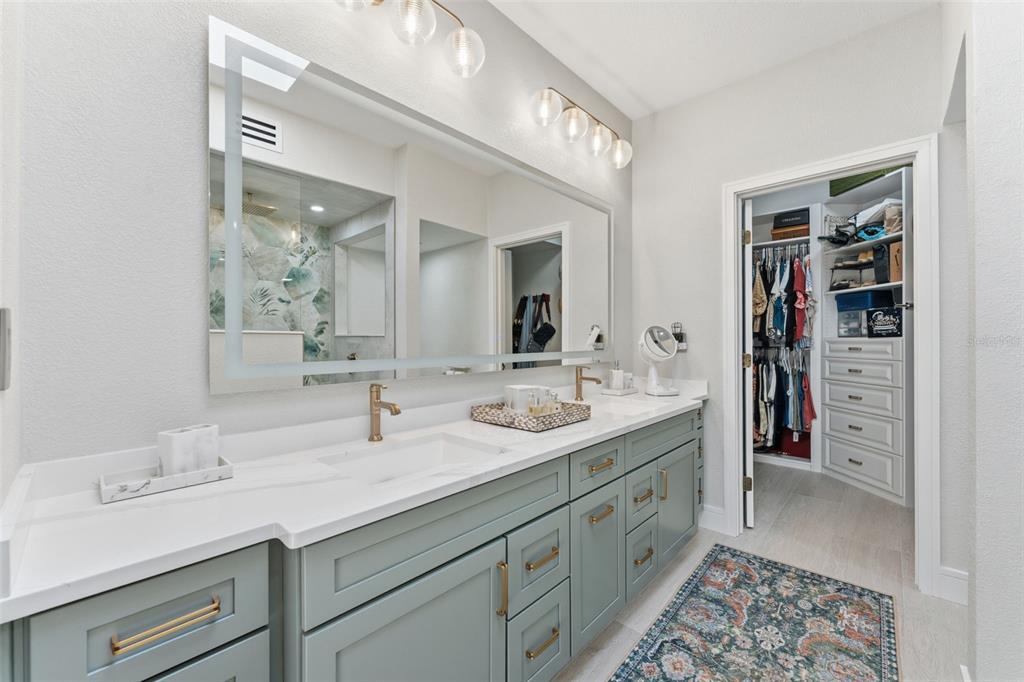 2 15th Avenue, Unit 401 Indian Rocks Beach, FL 33785 - Photo 19 of 41