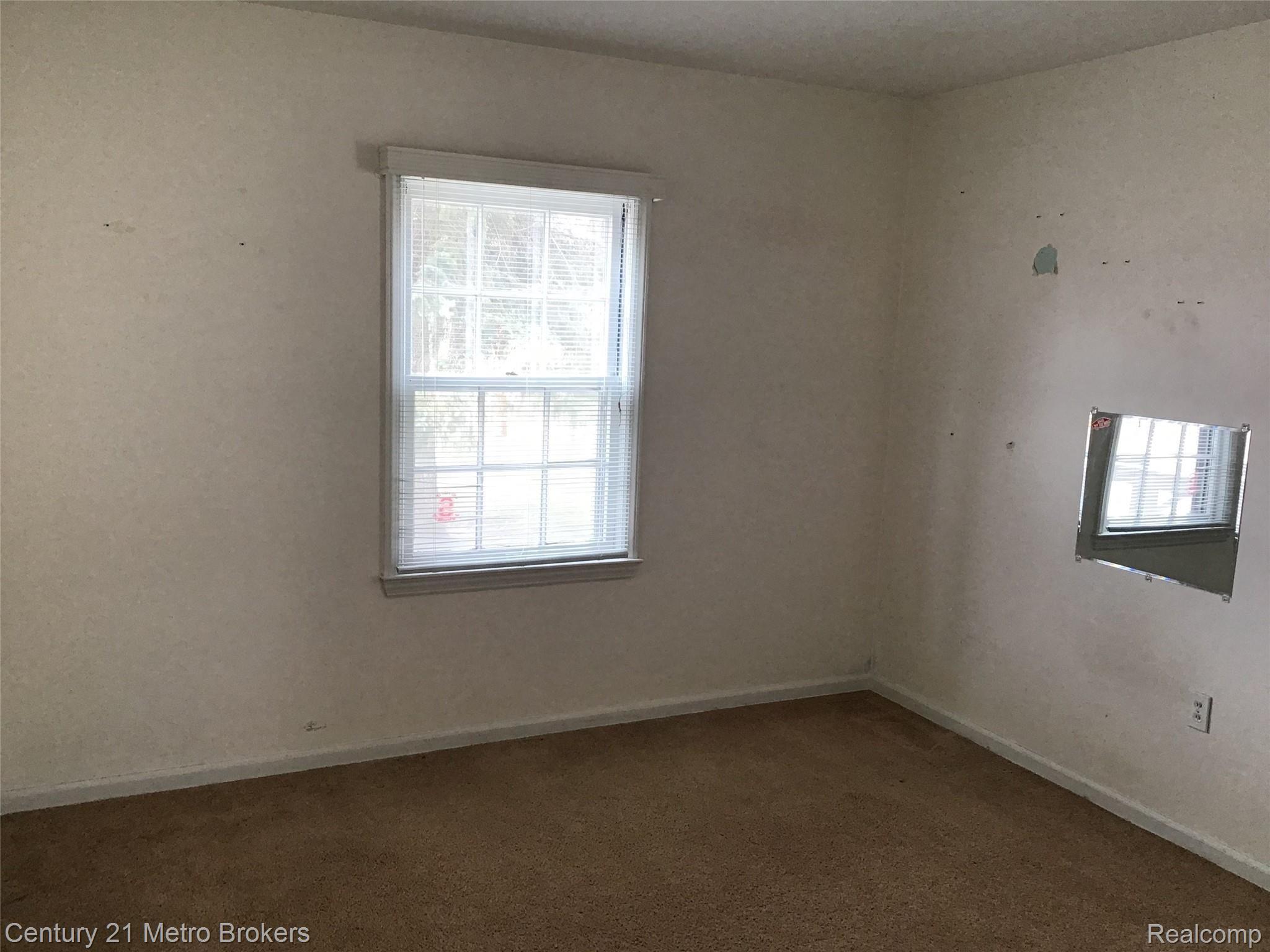 3040 Covert Road Flint, MI 48506 - Photo 21 of 25 Bedroom