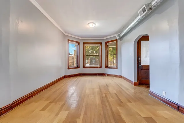 $2,000 | 2419 North Kostner Avenue, Unit 1, Chicago, IL 60639