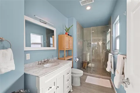 $1,295,000 | 3903 West 59th Place, Los Angeles, CA 90043
