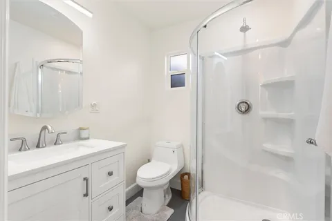 $1,295,000 | 3903 West 59th Place, Los Angeles, CA 90043
