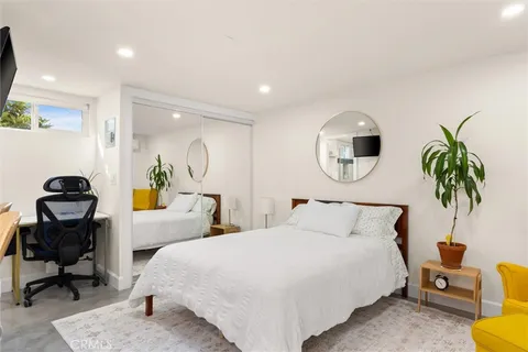 $1,295,000 | 3903 West 59th Place, Los Angeles, CA 90043
