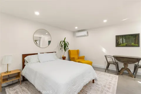 $1,295,000 | 3903 West 59th Place, Los Angeles, CA 90043