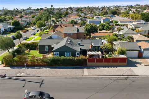 $1,295,000 | 3903 West 59th Place, Los Angeles, CA 90043