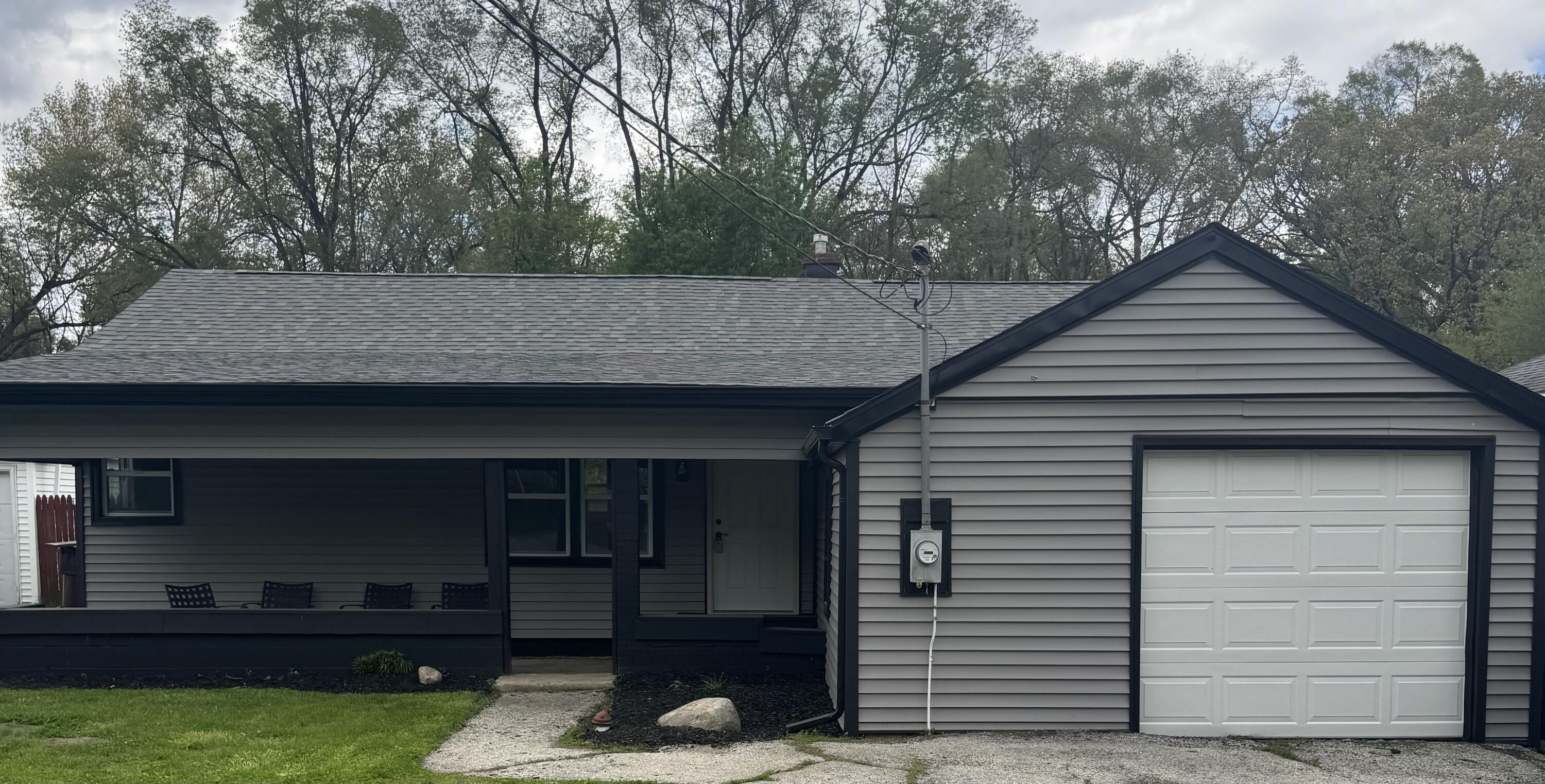 2014 East Elm Street Griffith, IN 46319 - Photo 1 of 14 3000x1523