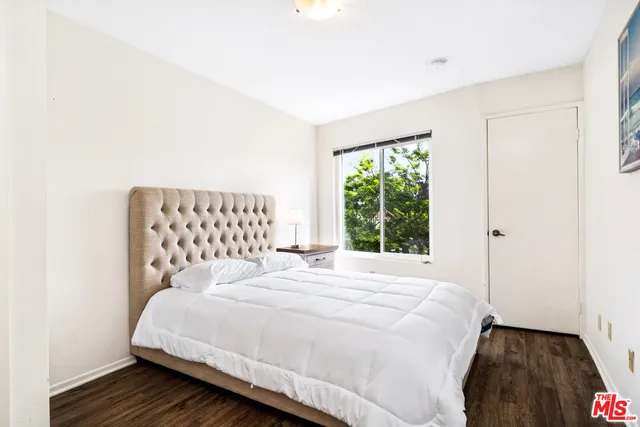 $2,000 | 3600 Bagley Avenue, Unit 206, Los Angeles, CA 90034