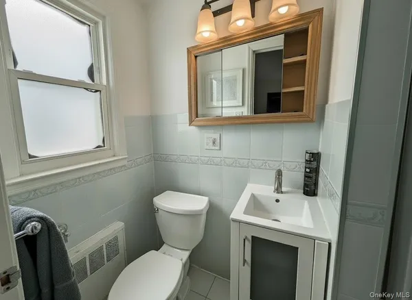 $3,600 | 525 East Olive Street, Long Beach, NY 11561