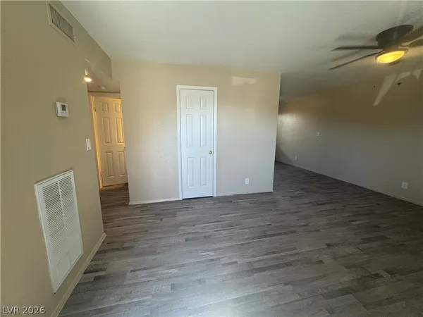$825 | 4360 Twin View Circle, Unit 1, Las Vegas, NV 89121