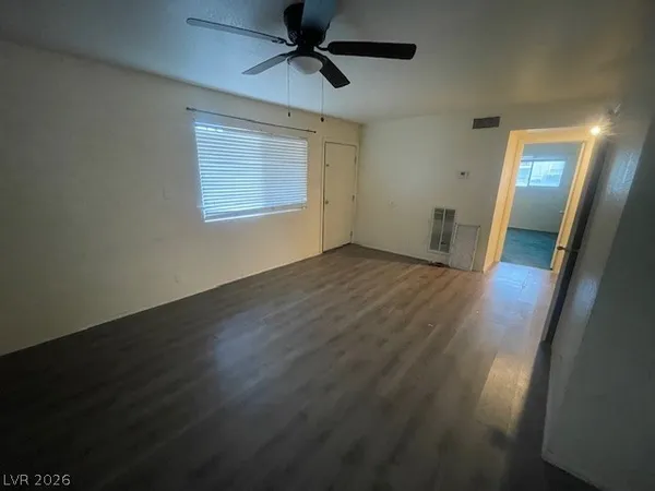 $850 | 4360 Twin View Circle, Unit 1, Las Vegas, NV 89121