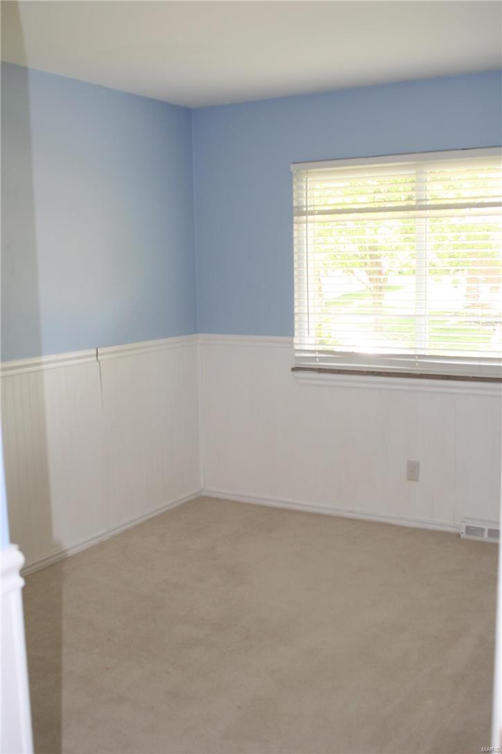 16 James Court Ballwin, MO 63021 - Photo 9 of 22 Gallery Image 9