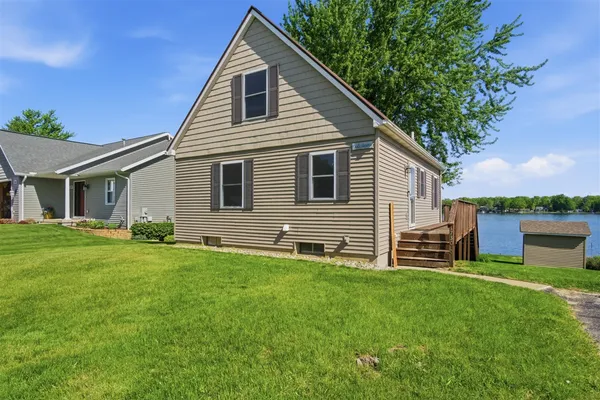 $389,900 | 17300 Warrior Drive, Howard City, MI 49329