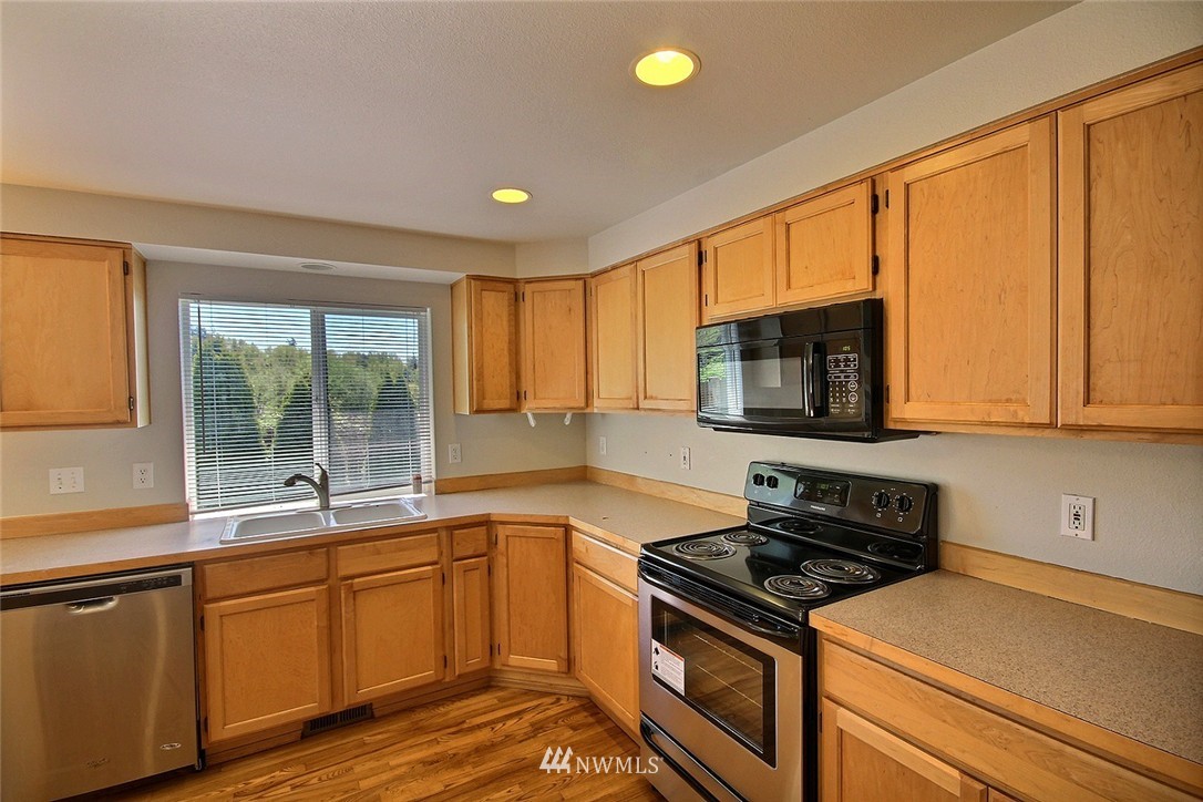 531 South 53rd Place Renton, WA 98055 - Photo 12 of 25