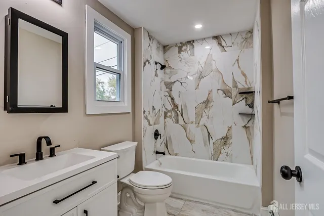 $2,100 | 93 Player Avenue, Edison, NJ 08817