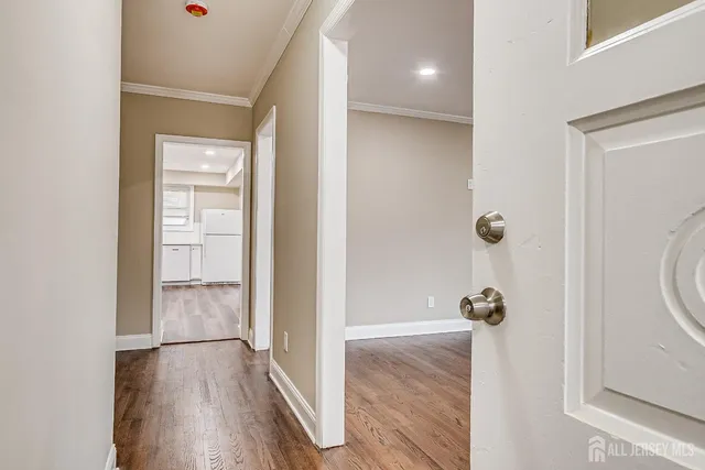 $2,100 | 93 Player Avenue, Edison, NJ 08817