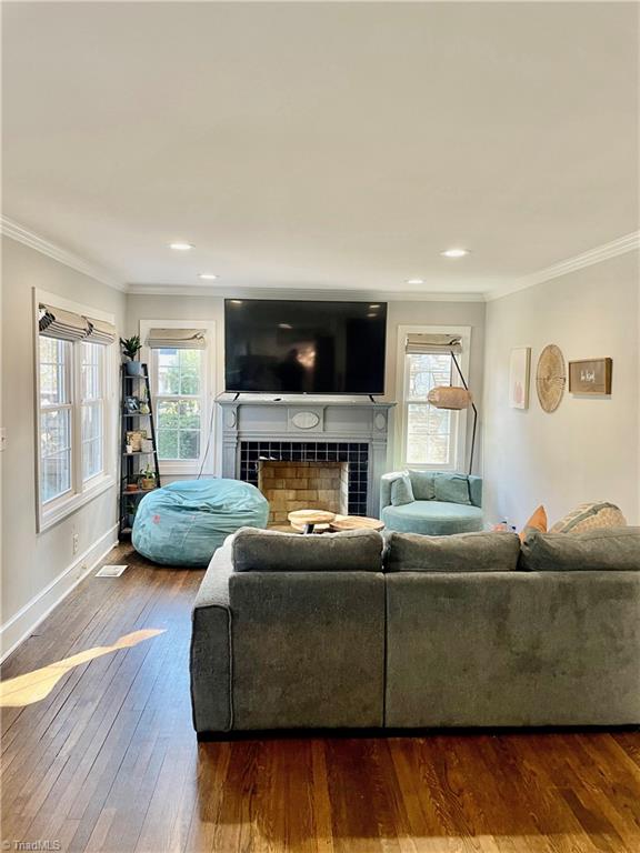 711 Forrest Street High Point, NC 27262 - Photo 4 of 35 Gallery Image 4