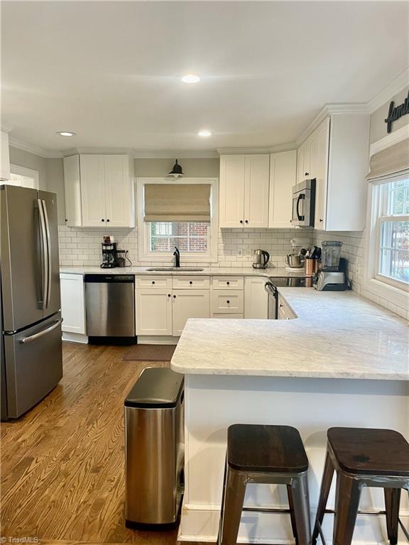 711 Forrest Street High Point, NC 27262 - Photo 6 of 35 Gallery Image 6