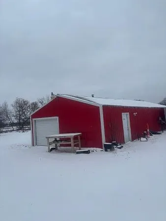 $185,000 | 5246 North Nicholson Road, Fowlerville, MI 48836
