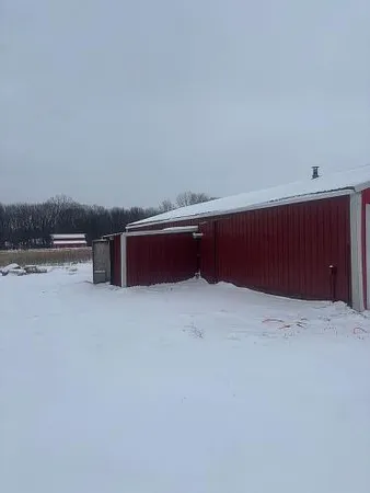 $185,000 | 5246 North Nicholson Road, Fowlerville, MI 48836