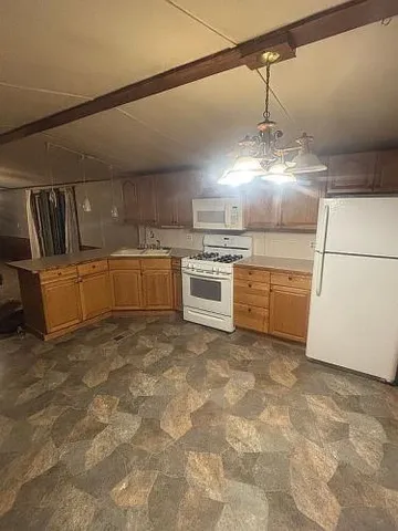 $185,000 | 5246 North Nicholson Road, Fowlerville, MI 48836