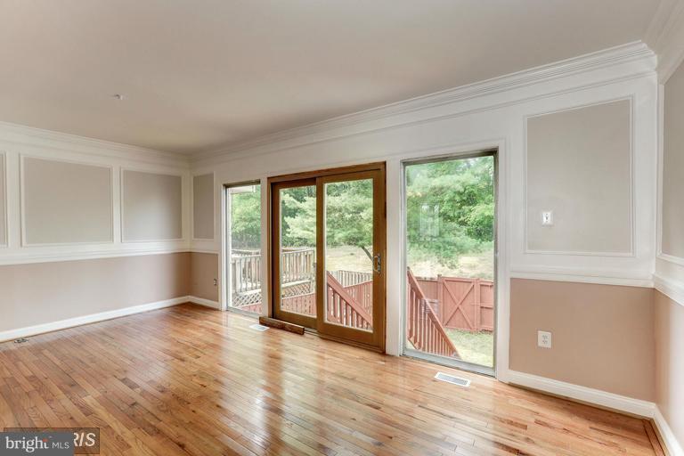 3562 Gentry Ridge Court Silver Spring, MD 20904 - Photo 7 of 23 Living Room