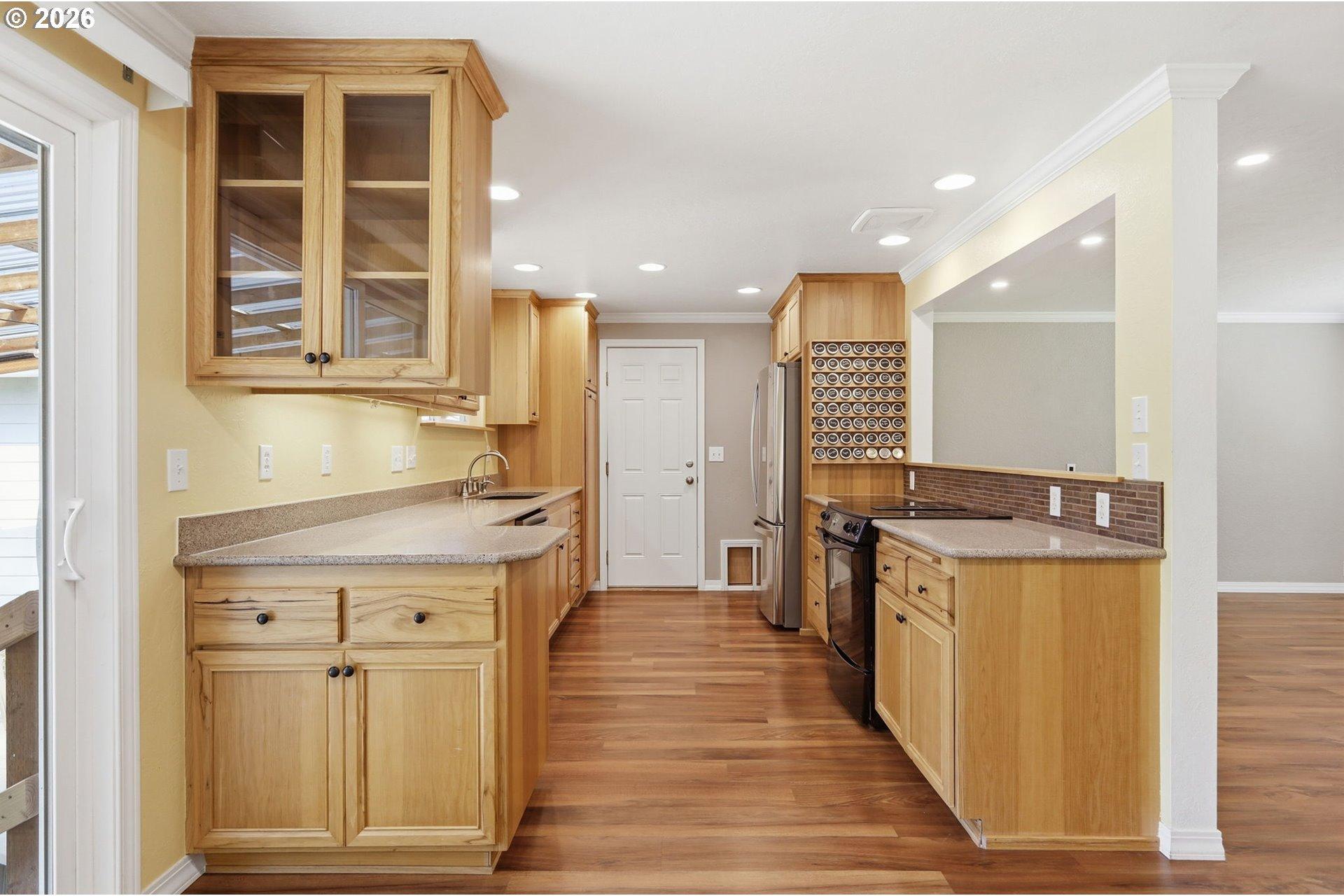3930 Hayden Bridge Road Springfield, OR 97477 - Photo 14 of 44 Gallery Image 14