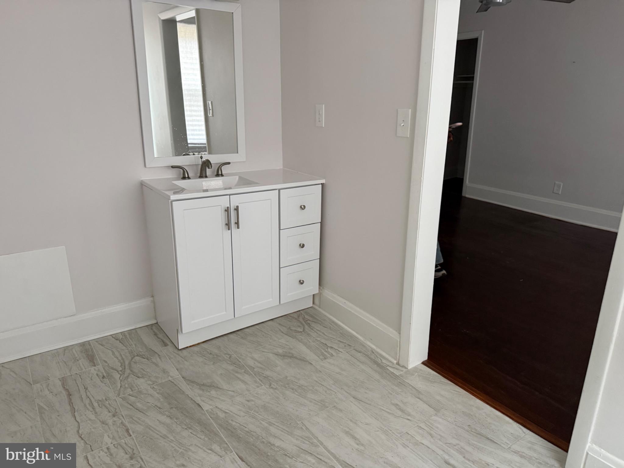 4027 Annellen Road Baltimore, MD 21215 - Photo 8 of 16