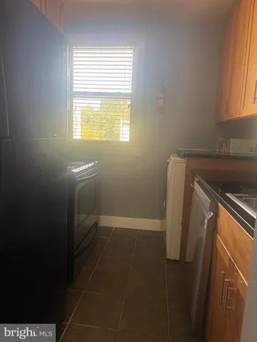 a view of utility room