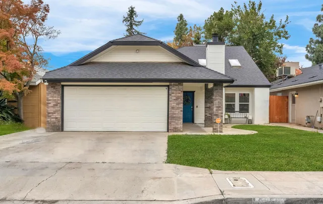 $2,400 | 3656 West Harvard Avenue, Fresno, CA 93722