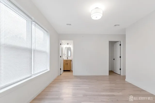 $3,200 | 73 Stuyvesant Avenue, Unit 1, Newark, NJ 07106