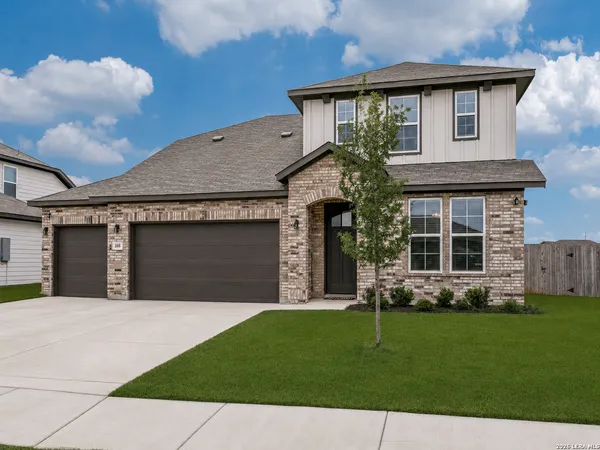 $500,000 | 108 Red Deer Place, Cibolo, TX 78108