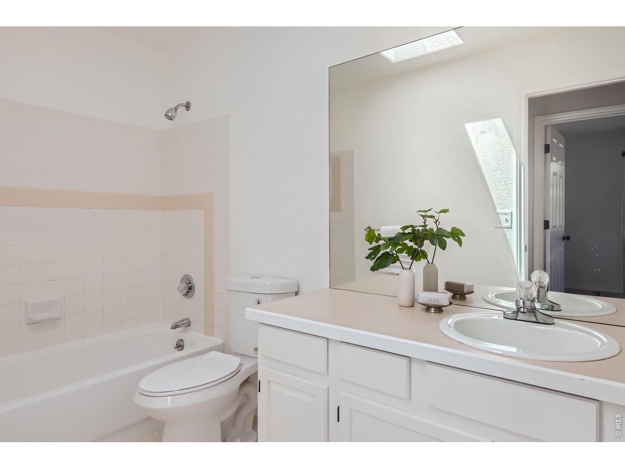 3200 Wright Avenue Boulder, CO 80301 - Photo 24 of 27 Hall Bath