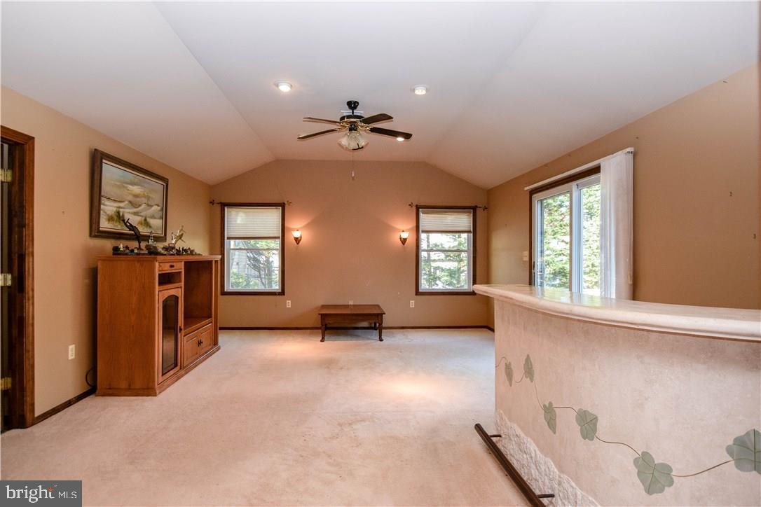 152 Stowaway Road Manahawkin, NJ 08050 - Photo 12 of 31