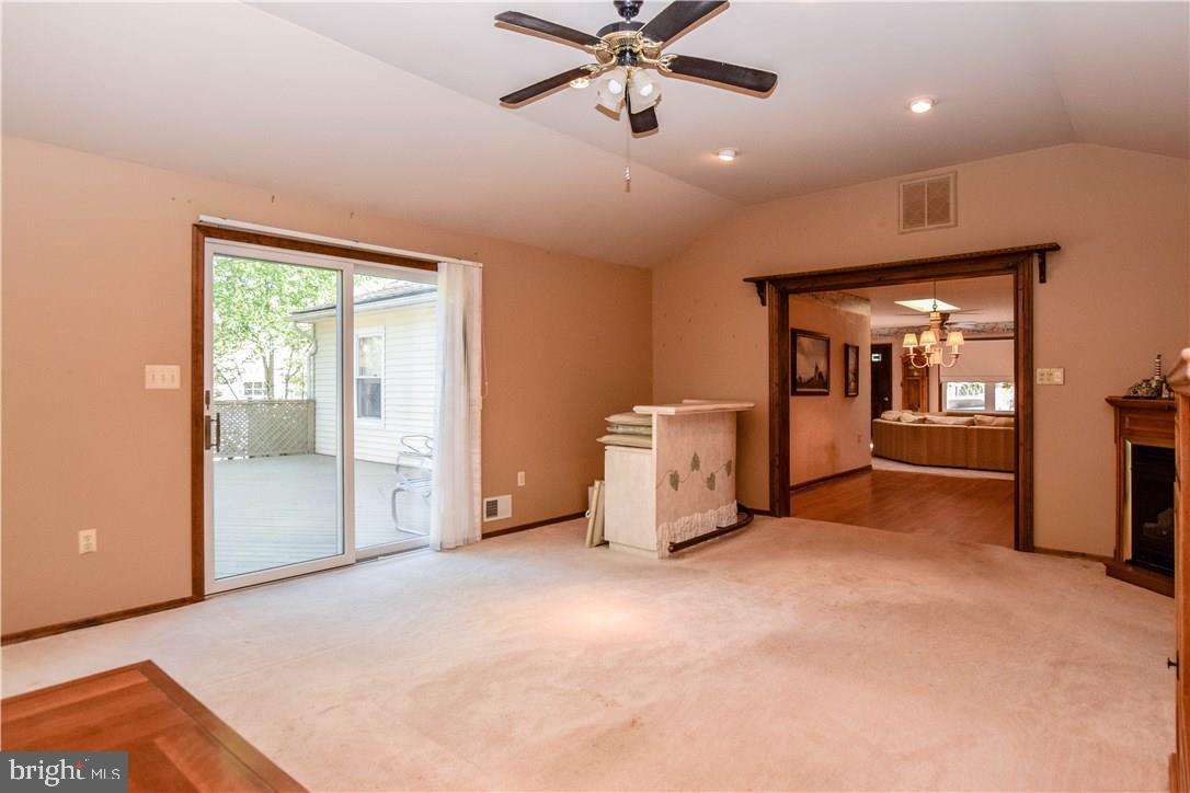 152 Stowaway Road Manahawkin, NJ 08050 - Photo 13 of 31