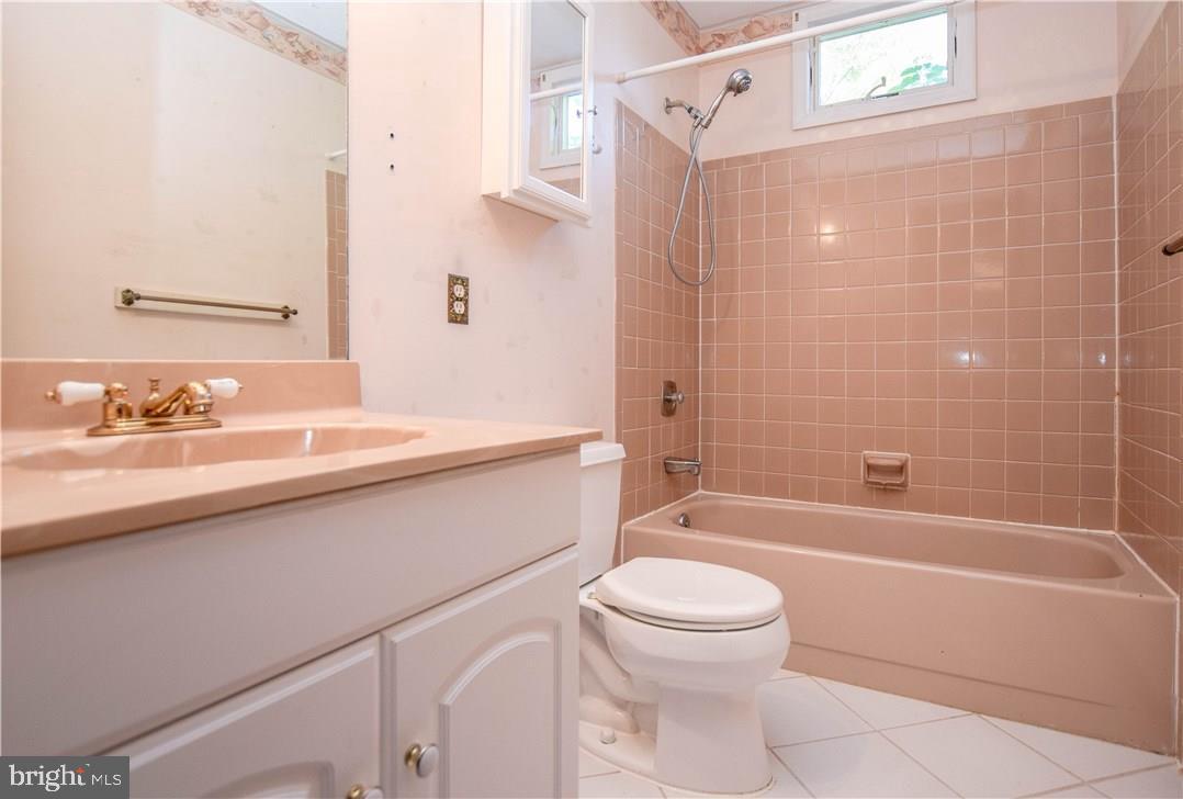 152 Stowaway Road Manahawkin, NJ 08050 - Photo 24 of 31