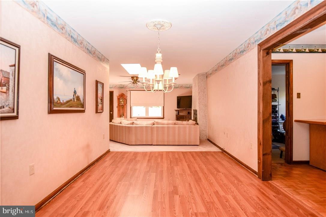 152 Stowaway Road Manahawkin, NJ 08050 - Photo 8 of 31