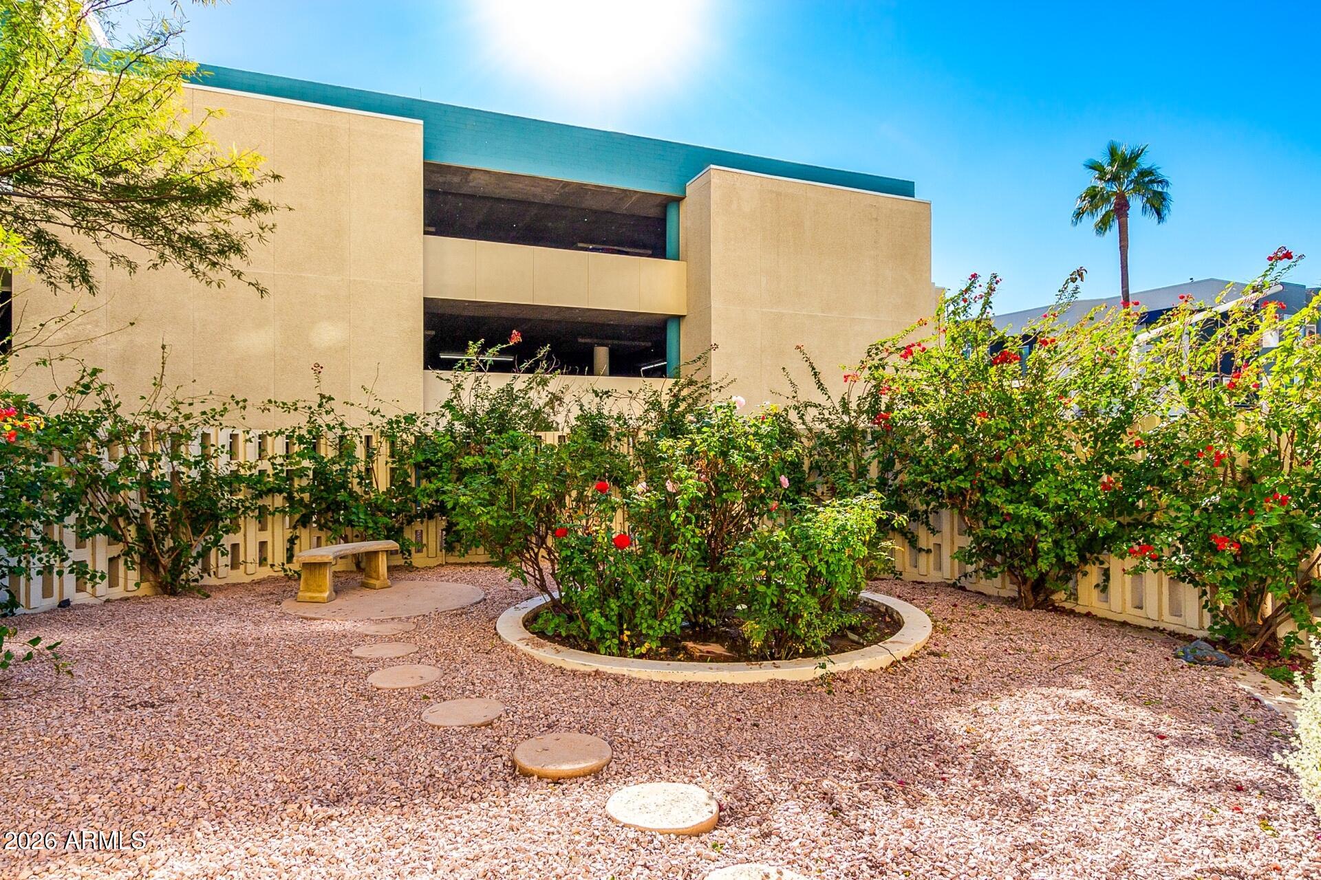 207 West Clarendon Avenue, Unit B2 Phoenix, AZ 85013 - Photo 21 of 30