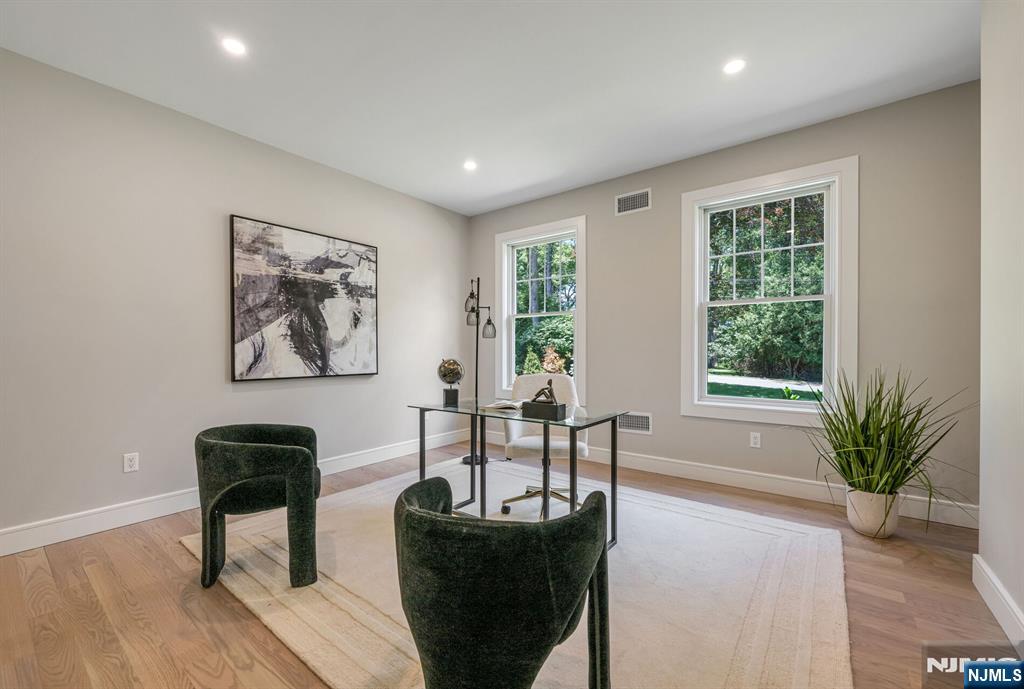 520 Clinton Avenue Wyckoff, NJ 07481 - Photo 16 of 50