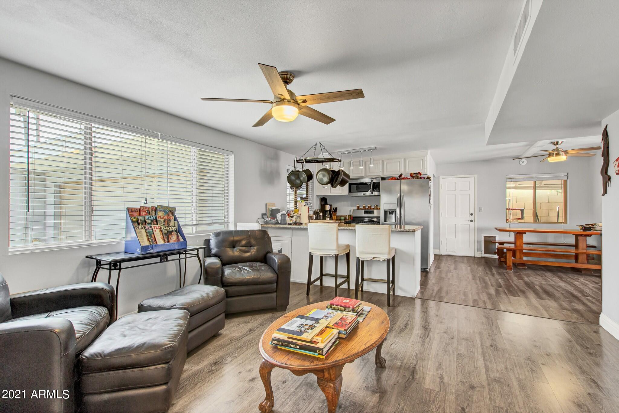 3734 West Griswold Road Phoenix, AZ 85051 - Photo 4 of 23 15-Griswold