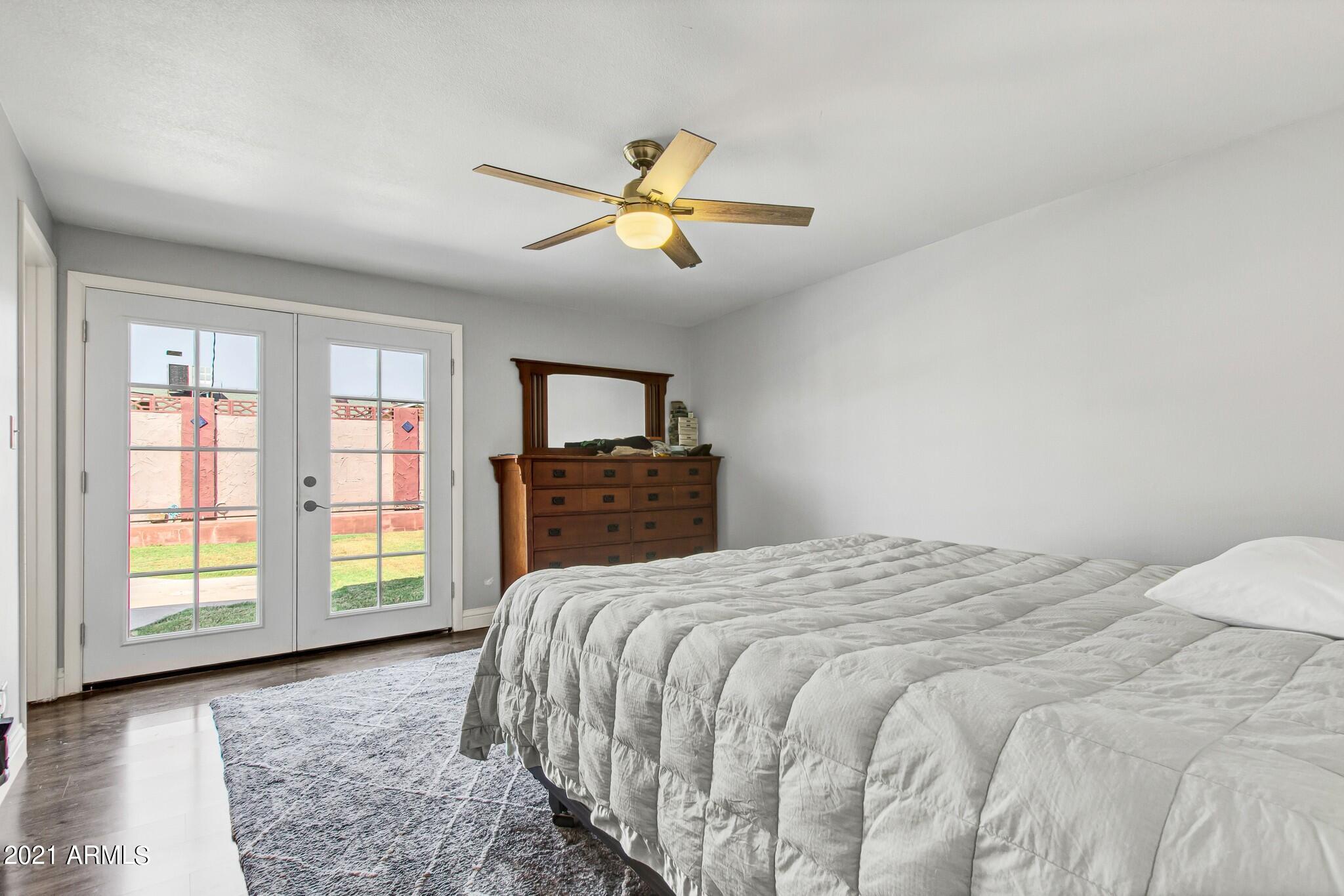 3734 West Griswold Road Phoenix, AZ 85051 - Photo 10 of 23 25-Griswold