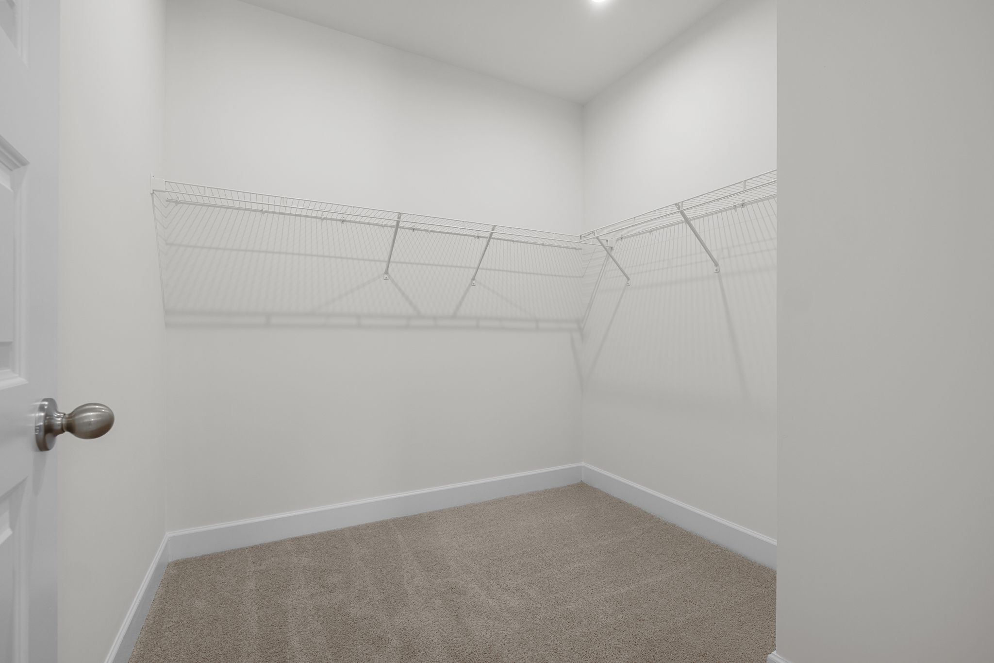 2001 Tee Time Trace Mount Juliet, TN 37122 - Photo 19 of 34 a room that has a window in it